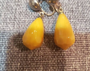 Vintage Collection - Antique Art Deco Butterscotch Bakelite teardrop Screw Back Earrings in silver metal color