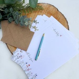 Baby Shower con flores silvestres: cartas para el bebé, juegos para baby shower, baby shower floral, revelación de género, recuerdos para baby shower, tarjetas con consejos para bebés