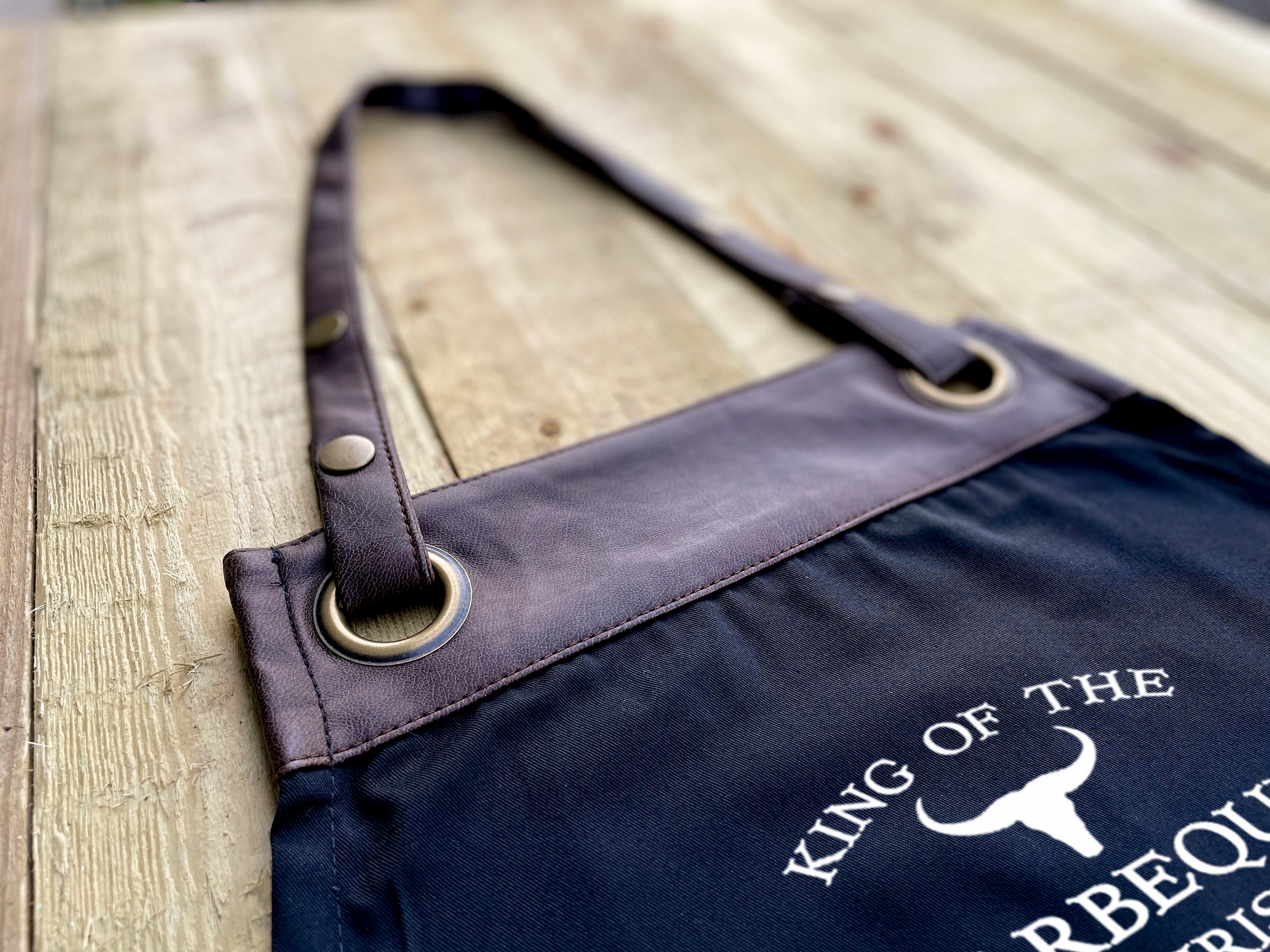 PERSONALISED BBQ APRON - Personalised Barbeque Apron - Faux Leather Butchers Style Apron - Grilling Apron - Mens Apron - Dad gift - Bull