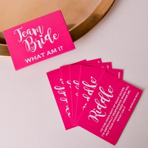20 x Team Bride Vrijgezellenfeest 'Wat ben ik'-spelkaarten - Vrijgezellenfeestspellen - Vrijgezellenfeestspellen - Raadsels vrijgezellenfeest - ROZE