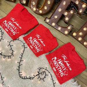 Maglietta di Natale personalizzata con nome - Magliette natalizie per la famiglia abbinate / Adulti / Bambini / Tutina per neonati, Natale, Vestito della vigilia di Natale, Set per la famiglia