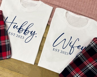 Personalised Couples Pyjamas 'Hubby and Wifey Est', His&Hers, Matching PJ Set, Red/Green Tartan, Couples Gift Anniversary/Wedding/Valentines