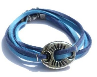 Multi wrap bracelet faux suede cords, silver-coloured connector. Handcrafted wristband Ibiza style, Per Elle vegan, faux suede cord wristlet