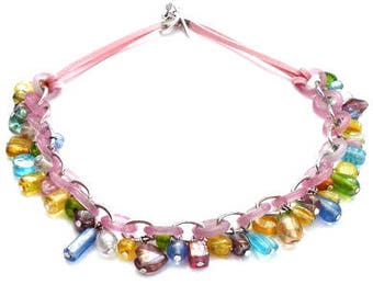 Pastel-coloured collar with glass beads, pink glass rings. Handcrafted beaded necklace with pink faux suede cord, silver-colored brass links