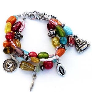 Multicolour bracelet with 3 strands beads and charms. Handcrafted wristlet with glass beads in pink, orange, yellow, turquoise, red, green zdjęcie 5