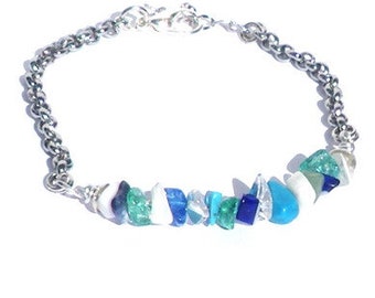 Turquoise bracelet with gemstones, glass beads and silver-coloured chain. Wristlet semi-precious stones, Ibiza boho wristband, Per Elle