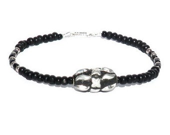 Black anklet for men with silver-colored and black beads. Ankle bracelet unisex, wooden beads, glass beads, surfer anklet, beach anklet, men