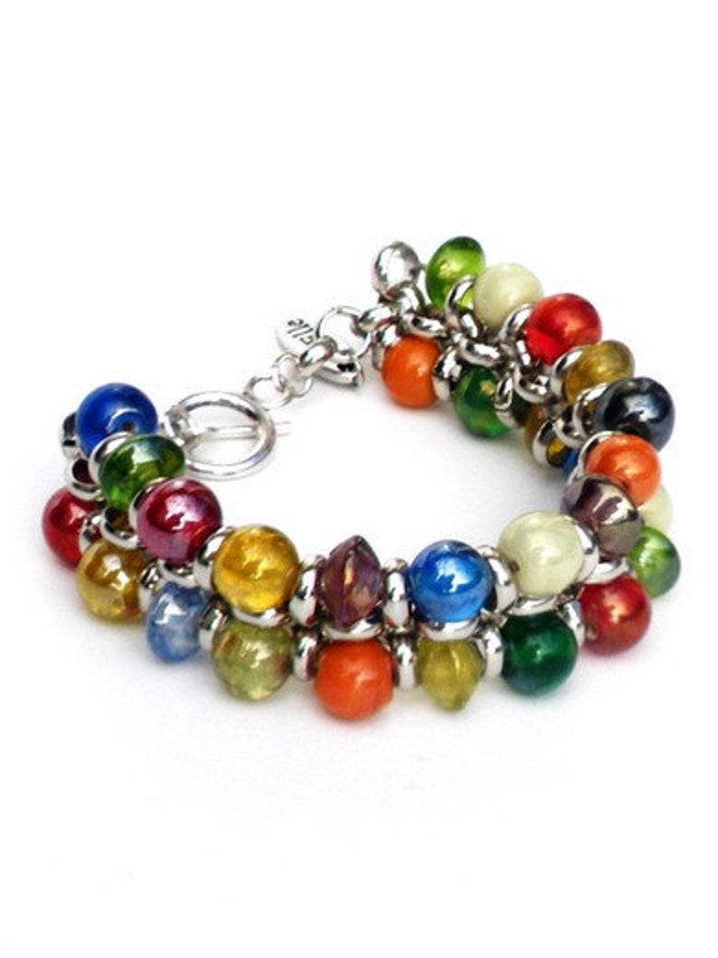 Multicolour bracelet with glass beads and silver-colored rollo chain. Handcrafted wristband, silver colored toggle clasp, boho chic jewelry image 1