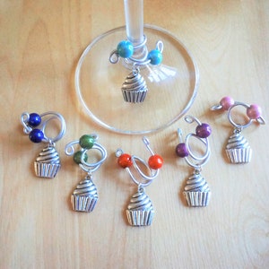 Set of 6 decorative wine glass identifiers cake, cupcake. Soft aluminum rod. Glass markers, accessory for wine. Cupcake charm, pendant. image 2