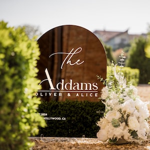 Arched Wedding Sign - Minimalist Welcome Sign - Modern Acrylic Wedding Sign - Welcome to the Wedding - Luxury Wedding Reception Signage