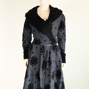 Museum Antique Edwardian Couture Dress by Designers Farquharson & Wheelock 1900s WWI Silk Taffeta w Velour Applique, Embroidered Lace,Silk