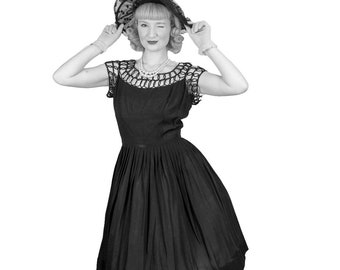 RARE Vintage 1950s Dress, Black Rockabilly Skirt Lacework Woven Rope Bodice Detail New Look Size S M