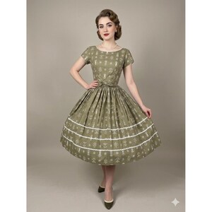 cotton village dresses The Wardrobe Vintage Olive Scandinavian Folklore Print Dress What to wear this Size:40 (US 10) summer-collection-2024 Halloween osplay outfit