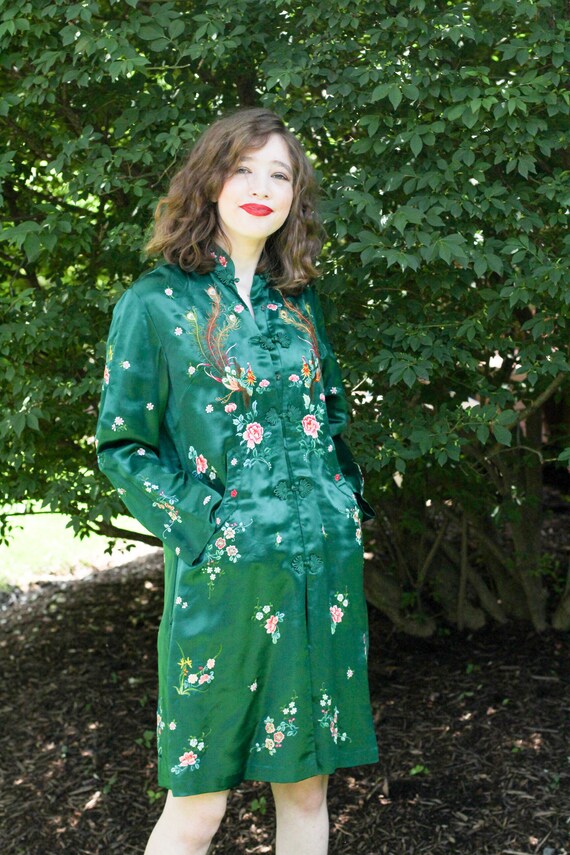 Vintage 1940s - 50s Chinese Robe Green Silk Hand … - image 2