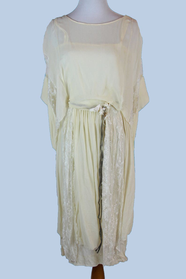 Vintage 1920s Lace Panels Dress Pure Silk White Party Wedding Dress with Flowers, Size S XS Wearable Great Condition image 2