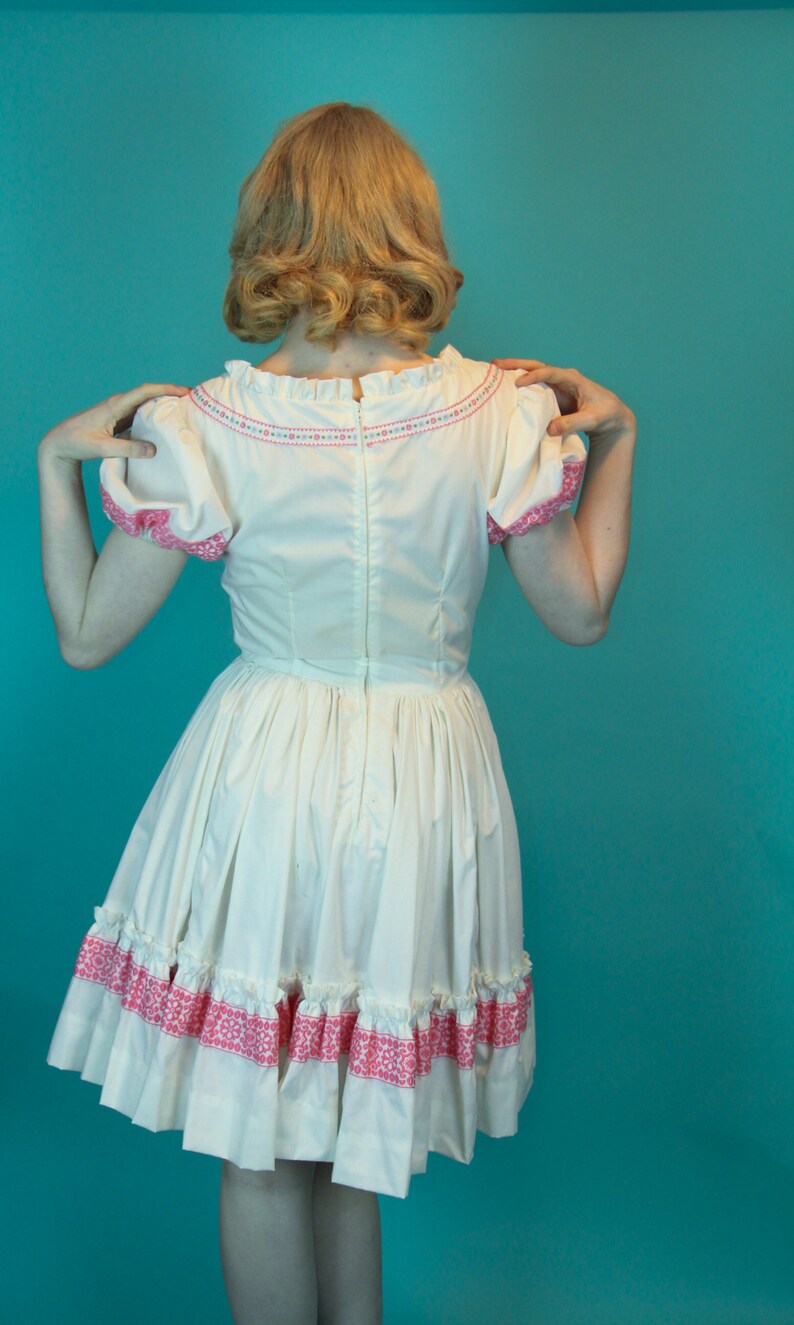 Vintage Summer Square Dancing Dress White Cotton with Pink Ribbon Trim Circle Skirt Size S XS image 4