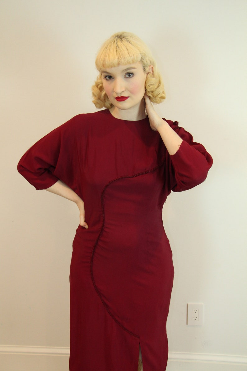 SEXY Vintage 1950s Dress Burgundy Red Rayon with Rope Design Marilyn Monroe Size M L image 3
