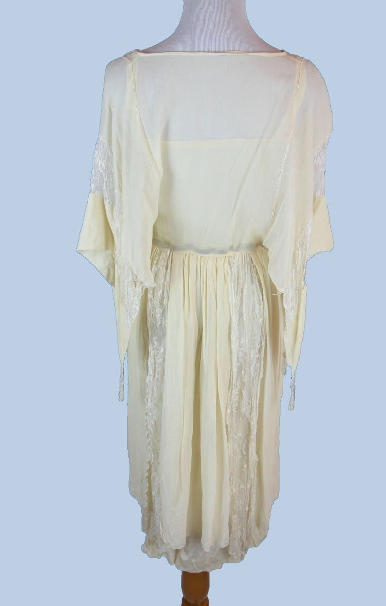 Vintage 1920s Lace Panels Dress Pure Silk White Party Wedding Dress with Flowers, Size S XS Wearable Great Condition image 4