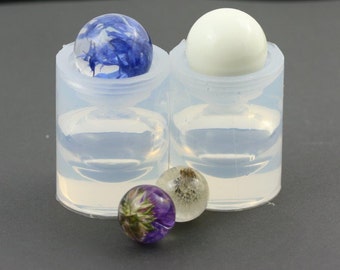 A transparent silicone mold for jewellery DIY,  2 pieces a sphere of 18 mm diameter.