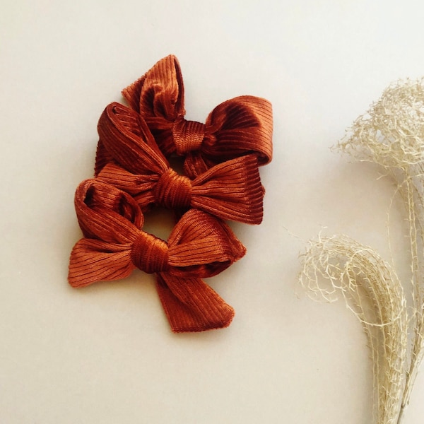 Rust Fabric Sewn Hair Bow Alligator Hair Clip, Pigtail Bow for Baby/Child, Neutral Color Hair Bow for Girls, Photo Props