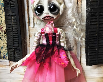 Gothic Art Doll, OOAK Art Doll, Artist Doll, Halloween Decoration, Halloween Decor, Creepy Cute, Goth Art Doll, Halloween Witch