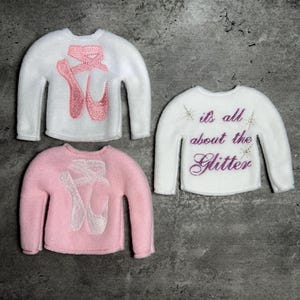 Embroidered Elf Sweater: Fleece Doll Clothes