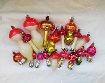 希少なヴィンテージソビエトクリスマスツリーの飾り（乙女、女の子