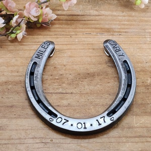 Customized Anniversary Horseshoe, Wedding Horseshoe Gift, Steel Gift For Wife, Gift for the Couple
