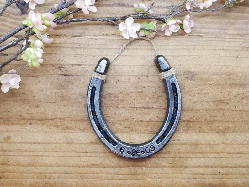 Engraved Horseshoe Wall Hanging, Gift For Equestrians, Stall Sign image 4