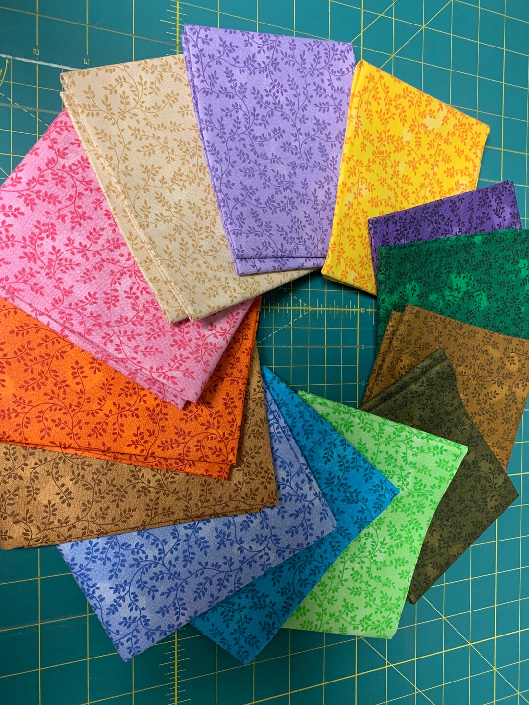 No. 4 Vine Tonal Bakers Dozen Fat Quarter Bundle Etsy