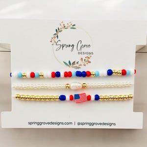 Vaterländischer Armband-Stapel | Rot, Weiß und Blau Perlen Armbänder | 4. Juli Schmuck | Volkstrauertag Geschenk | Handgemachte USA Flagge Armband Set