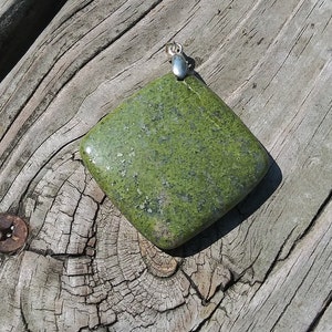 Natural Copper  Green Jasper Gemstone   Pendant