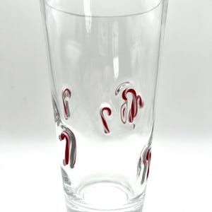 Artland or Anthropologie Candy Cane 16-ounce Highball Cocktail Glass Tumbler, Excellent Condition