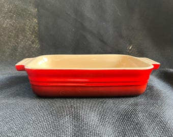 Cazuela rectangular pequeña de gres Le Creuset, color rojo #09.52