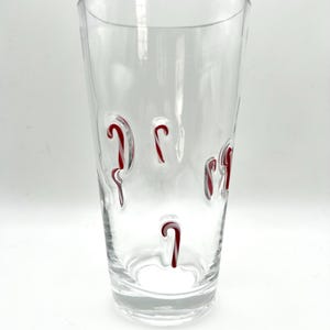 Artland or Anthropologie Candy Cane 16-ounce Highball Cocktail Glass Tumbler, Excellent Condition