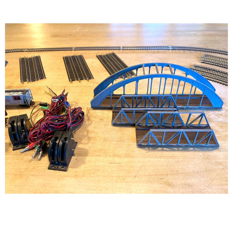 N Scale Oval Model Railroad Track Layout With Extra Track Etsy