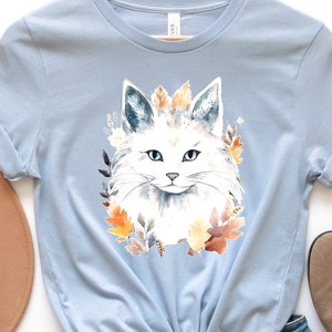 Cat Lover Shirt Birthday Gift for Cat Mom Crazy Cat Lady White Long Haired  with Autumn Leaves Autumnal Colours Fall Fashion Sustainable Tee