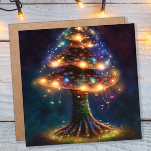 Paddenstoelboomkaart met warme kerstverlichting gloeiende juwelen schilderij uniek magisch grillig sprookje voor familie vrienden Kerstmis bedankt