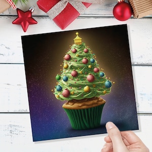 Carte de Noël pour les amateurs de gâteaux, fée, arbre à cupcakes, glaçage vert, boules pastel, carte de voeux de Noël pour boulangers, cuisine, famille, amis, 2025