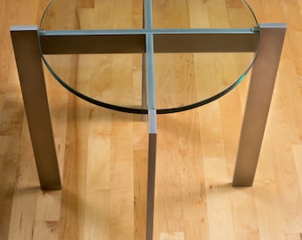 End Table - 20" x 20" x 20" high with 16" diameter x 1/2" thick glass top