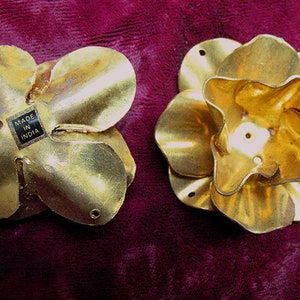 Set Of 2 VINTAGE 2 1/4" BRASS FLOWERS, 3 Hole, For Arts & Crafts, Jewelry Making Supplies, Lamp and Chandelier Parts