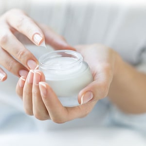 Ultimate Organic Vitamin C Face Cream Anti-Aging, Hydrating, Brightening 2 oz image 3