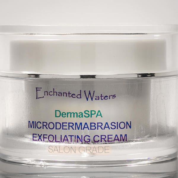 Crème exfoliante pour microdermabrasion aux AHA - Gommage et nettoyant pour le visage