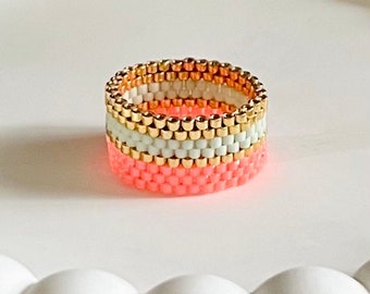 Miyuki Ring Beaded Ring Neon flamingo - mint - goldfarben Peyote