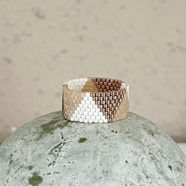 Miyuki Ring Beaded Ring white - Caramel - gold-colored Peyote