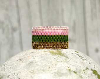 Miyuki Ring „Rose“  Beaded Ring  - avocado-rose-goldfarben Peyote - Neon Pink