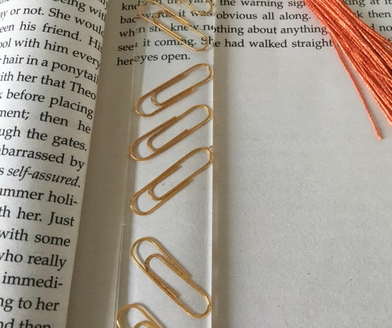 Resin paper clip bookmark