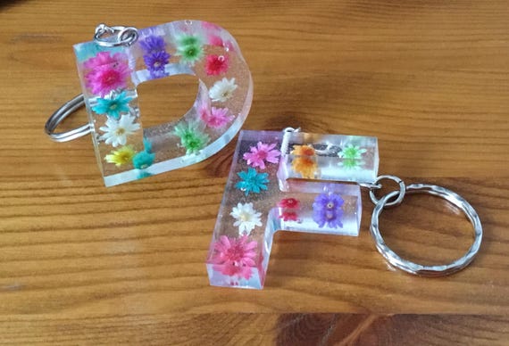 Flower resin personalised keyring