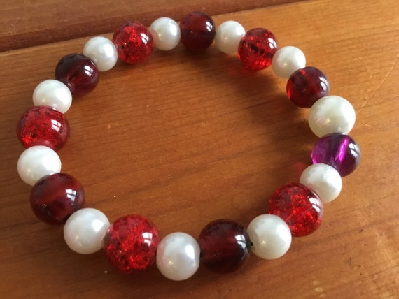 Red glass beaded bracelet