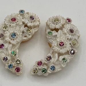 Button covers,  white with crystals button covers, Vintage, set of two (0223)